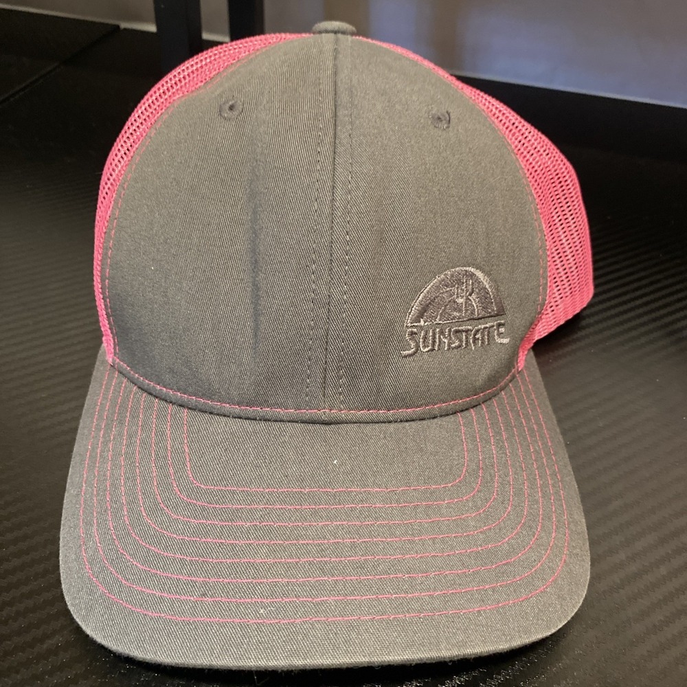 WOMENS‎ SUNSTATE SUN STATE EQUIPMENT HAT GRAY/PINK SNAPBACK ADJUSTABLE